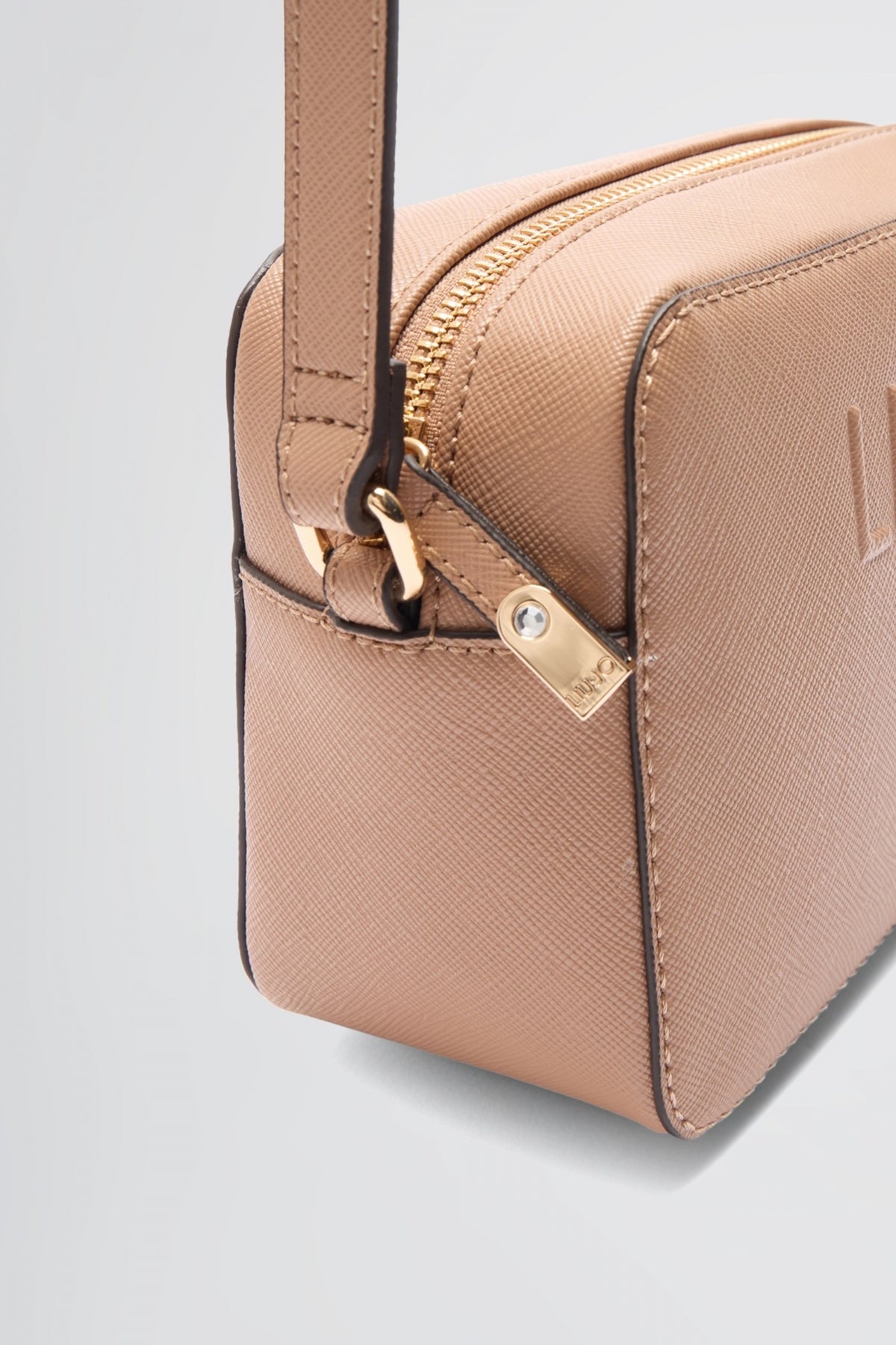 LIU-JO M CAMERA CASE en color   (3)
