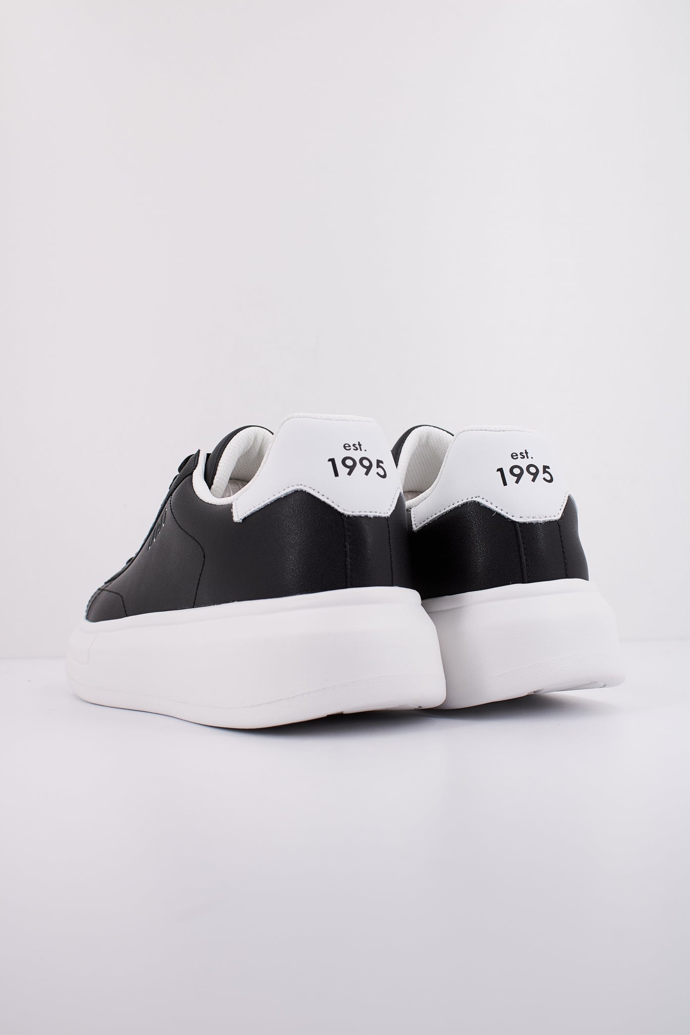 LIU-JO B PX  en color BLKWHT  (4)