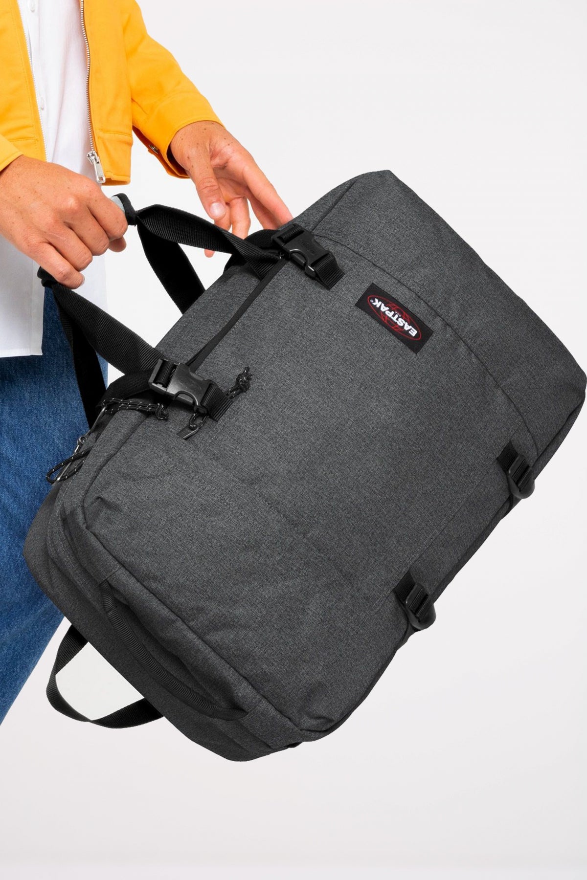 EASTPAK TRAVELPACK en color BLCKDNM  (5)