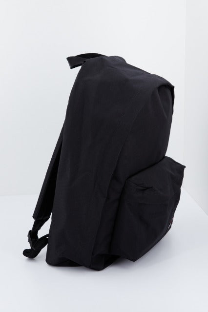 EASTPAK EK en color BLACK  (2)