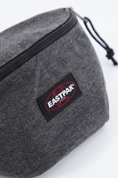 EASTPAK SPRINGER en color BLKDENIM  (3)
