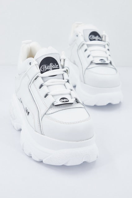 BUFFALO    en color WHITE  (2)