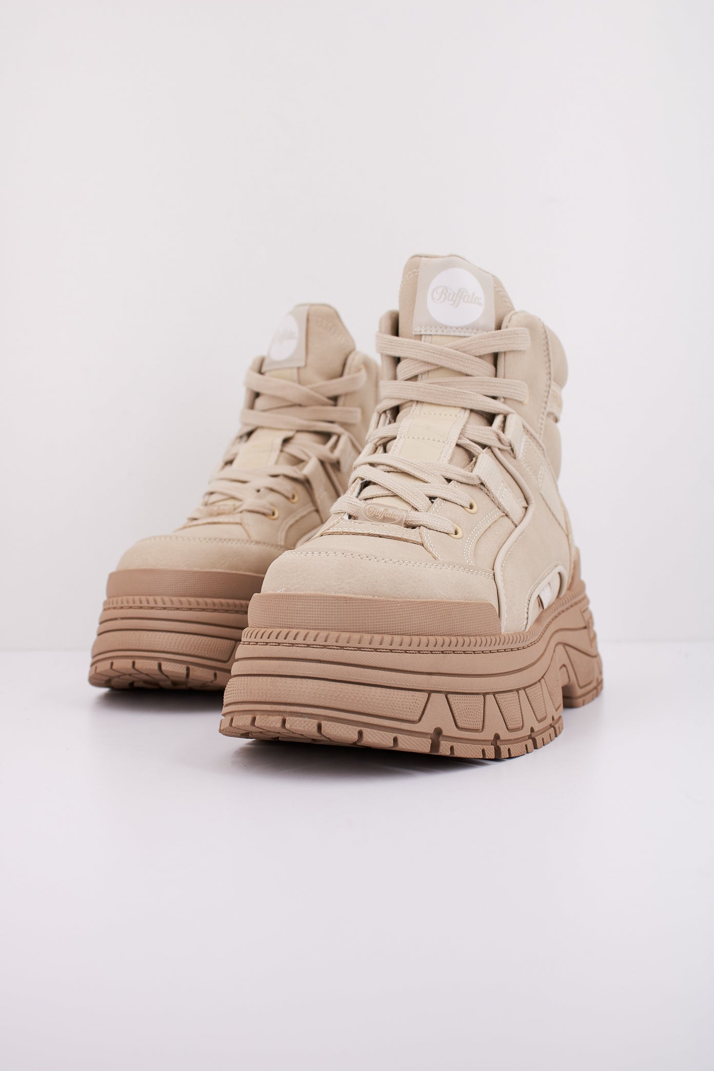 BUFFALO FUSION HYB MID en color CREAM  (2)