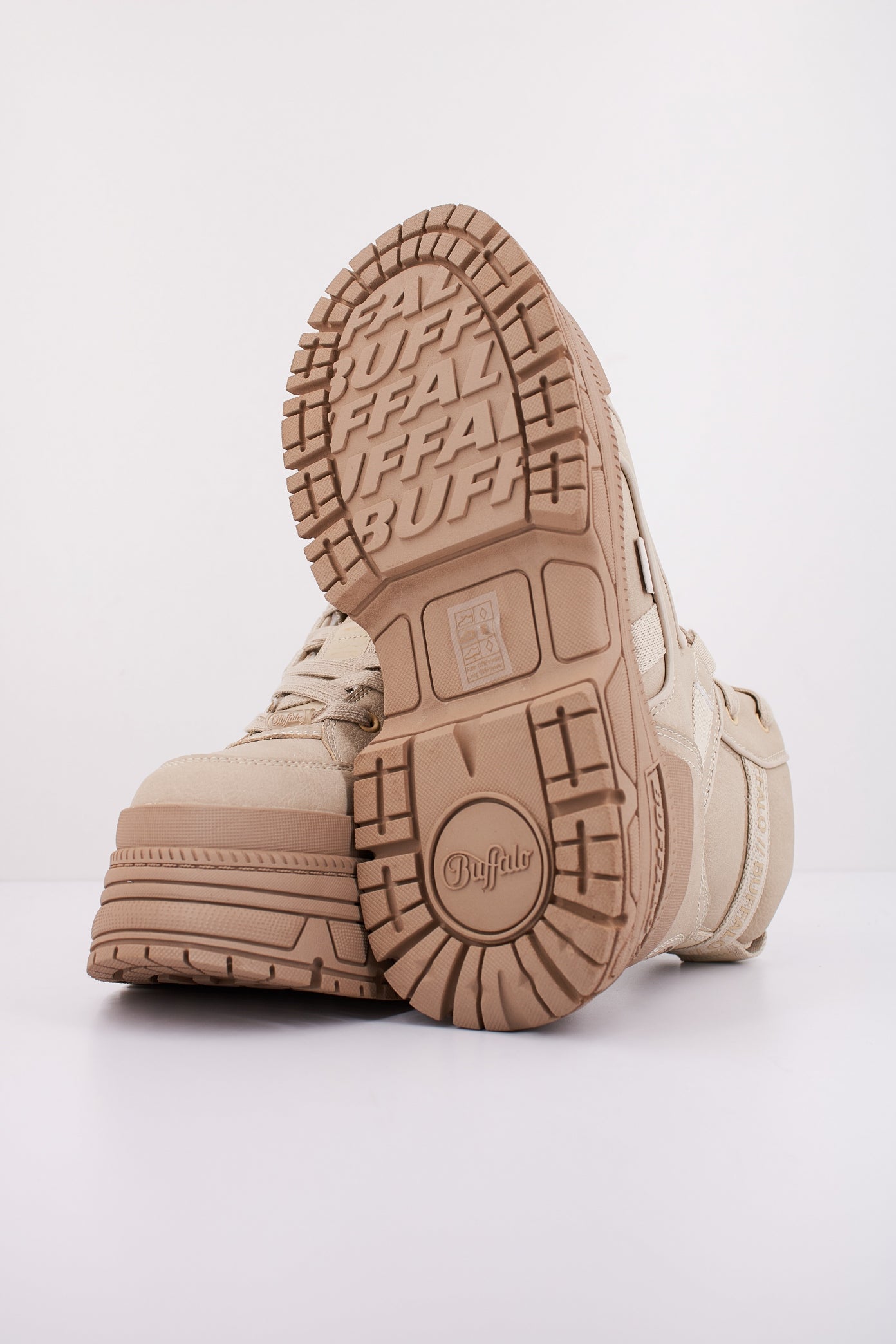 BUFFALO FUSION HYB MID en color CREAM  (5)