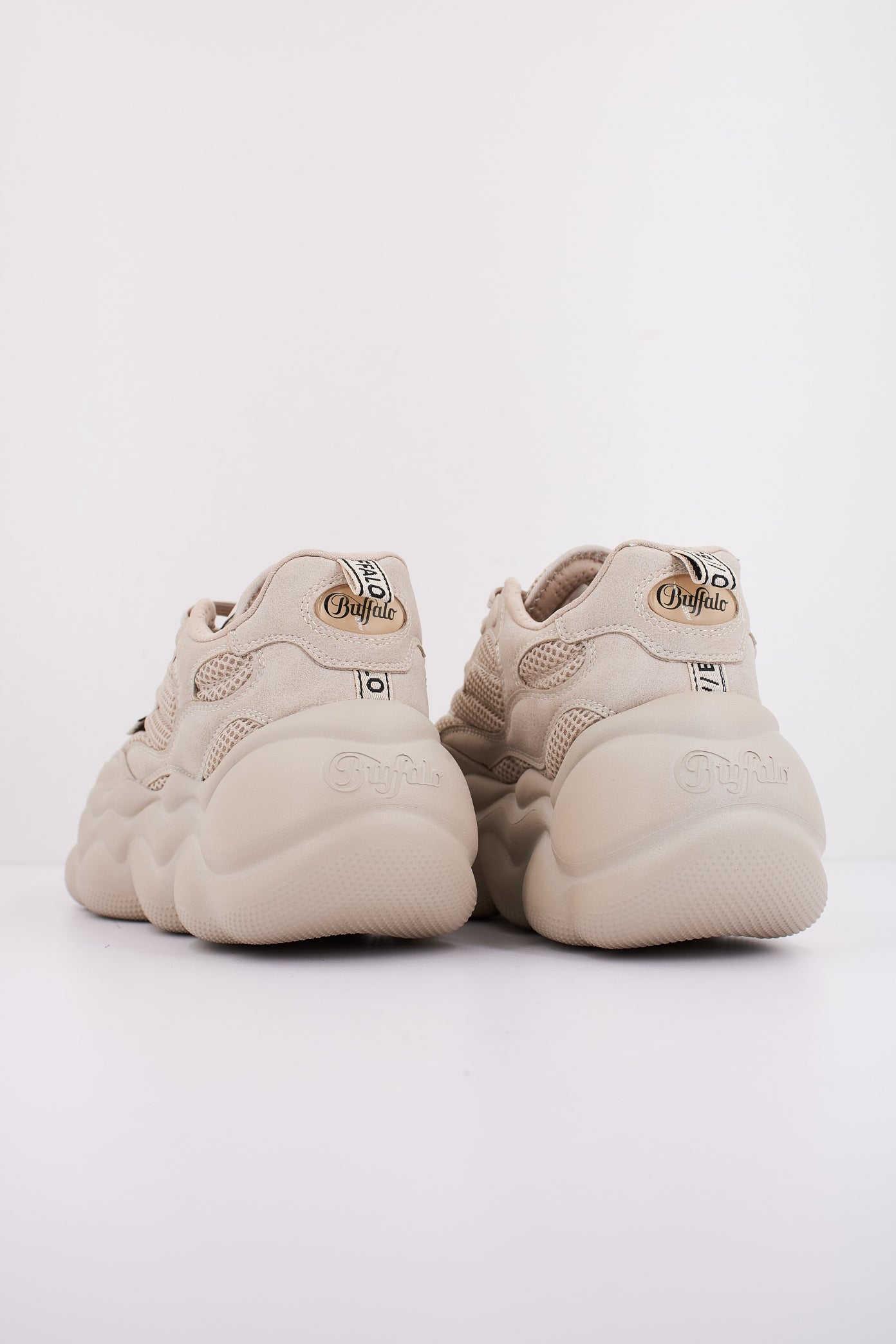 BUFFALO KOMODO en color CREAM  (4)