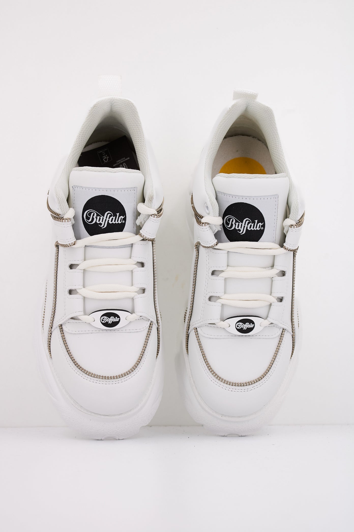 BUFFALO - en color WHITE  (3)
