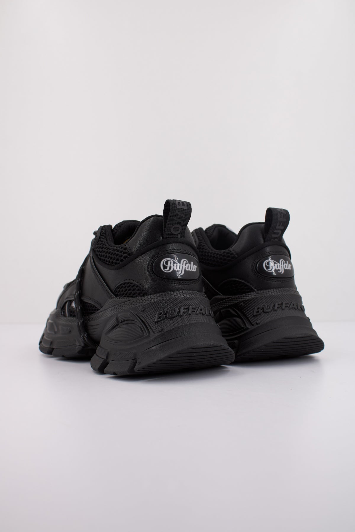 BUFFALO SATURN LACE en color BLACK  (4)