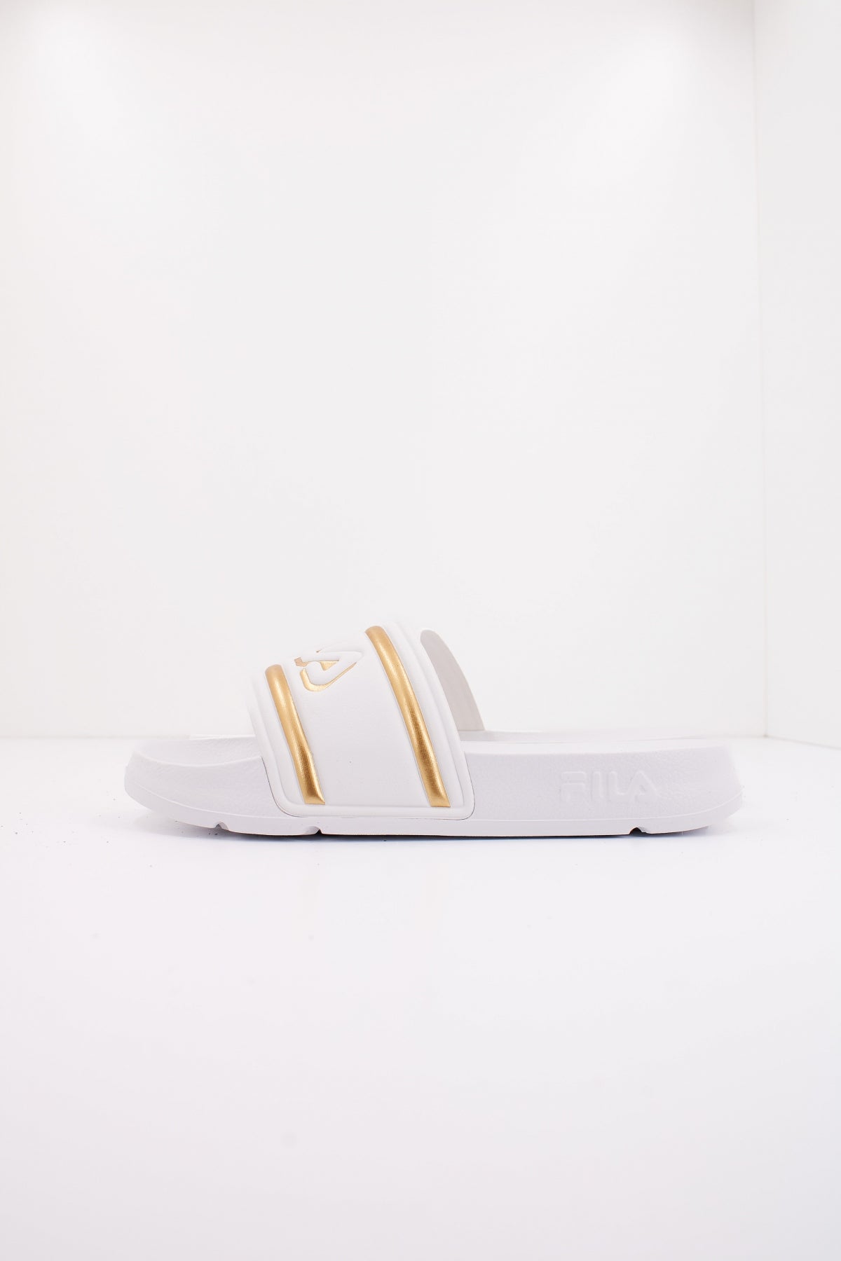 FILA MORRO BAY LOGO en color WHTGLD  (1)