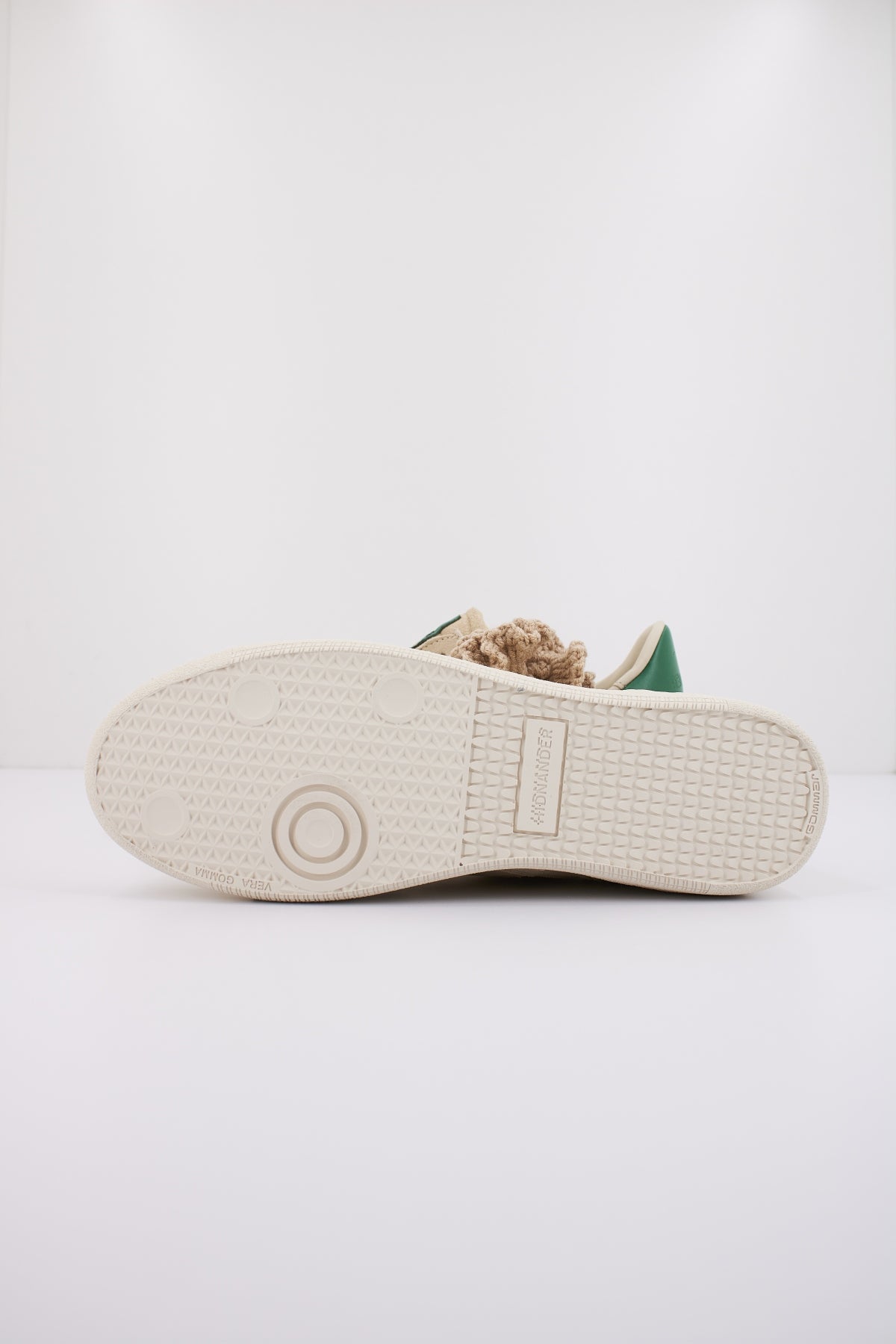 HIDNANDER MEGA T ART en color   (4)