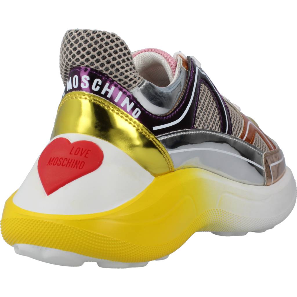 LOVE MOSCHINO SNEAKERD RUNNING en color C  (3)