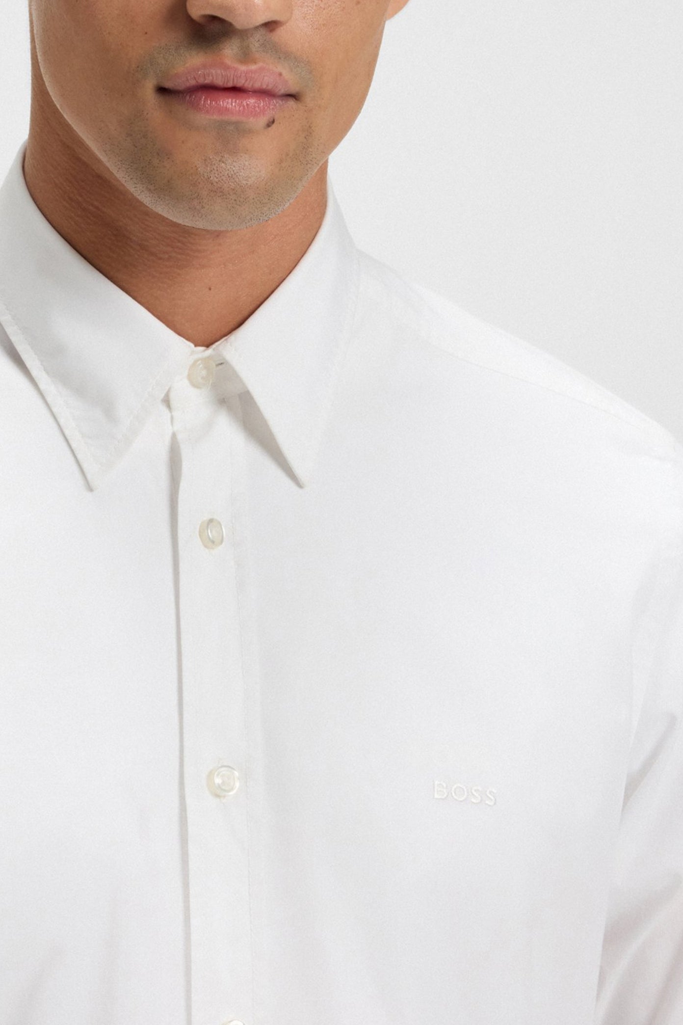 HUGO BOSS  RELEGANT  M  en color   (4)