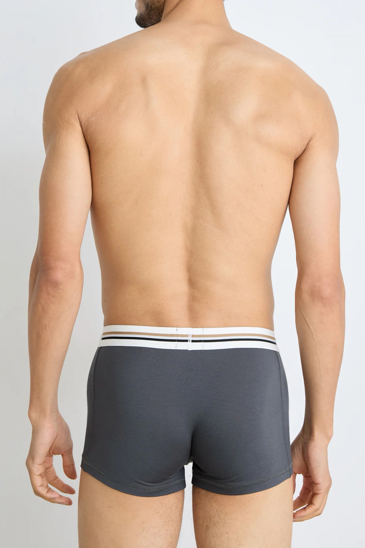 HUGO BOSS TRUNK P REVIVE en color   (3)