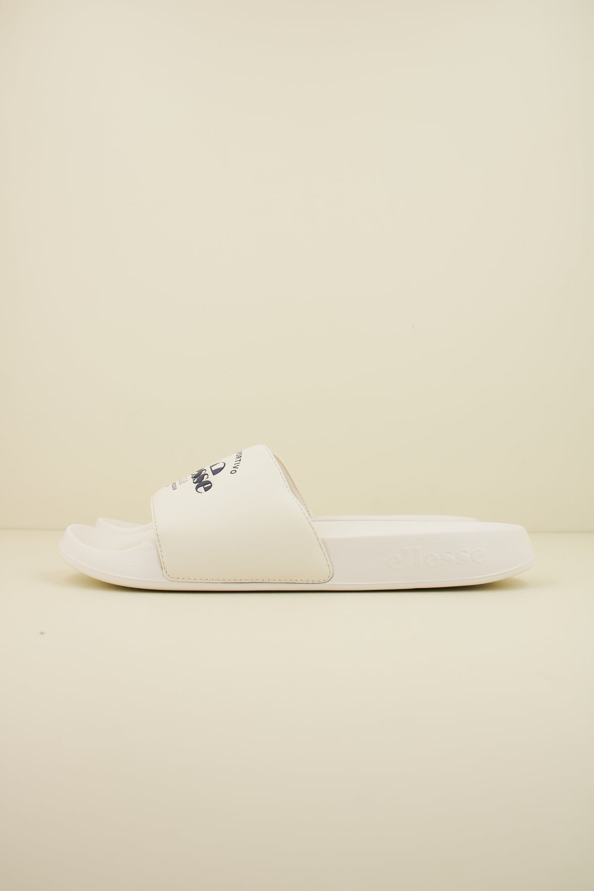 ELLESSE SHVF en color WHITE  (1)