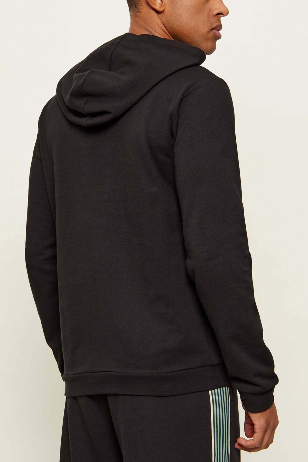 EA BY EMPORIO ARMANI M AF en color BLACK  (2)