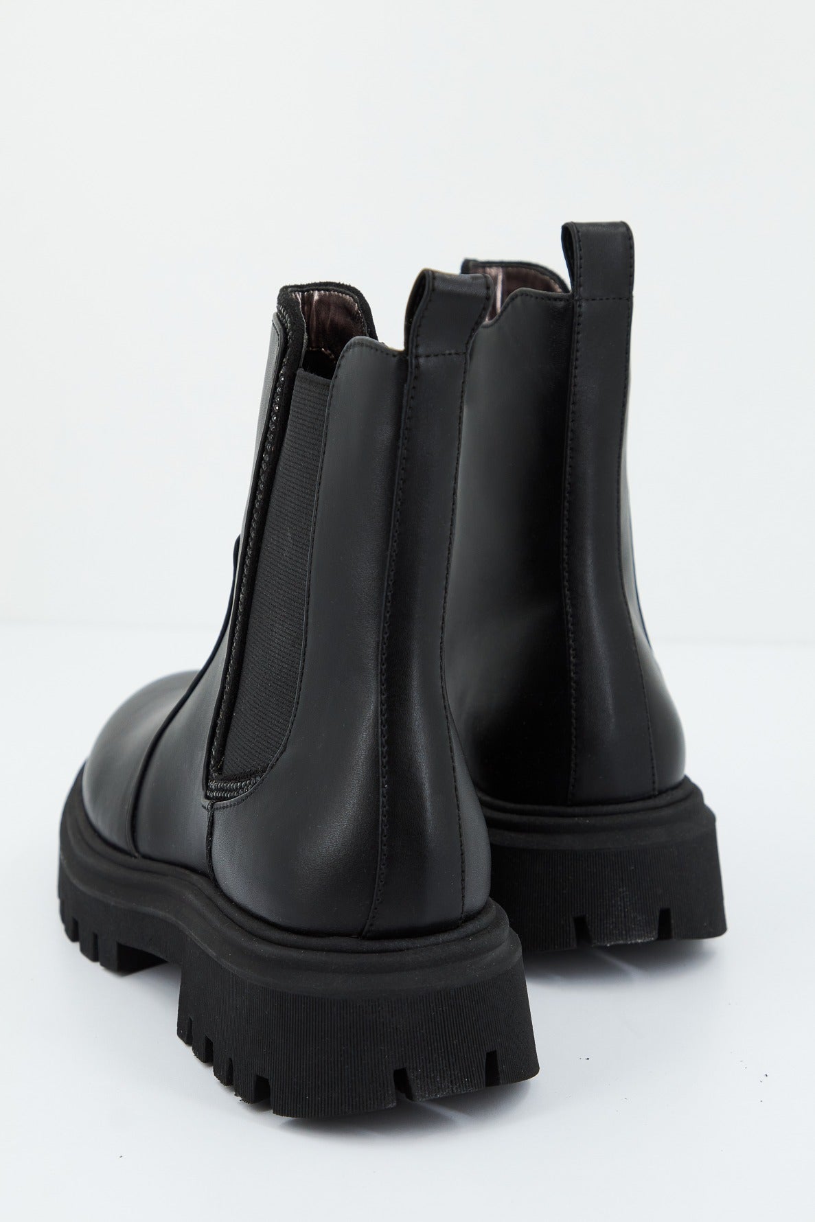 ASSO AG  en color G  (3)