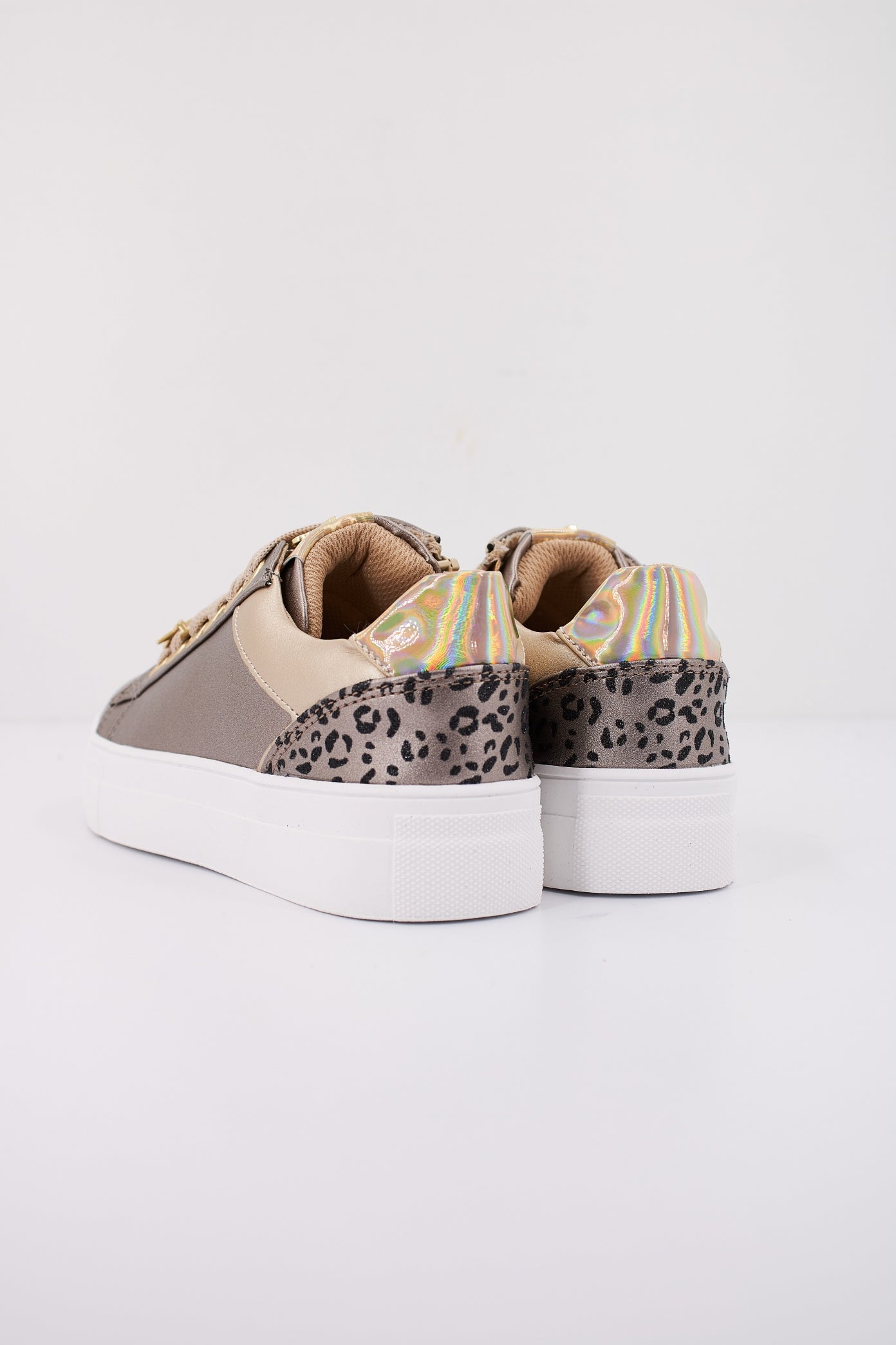 ASSO  SCARPA KRUG en color TORTORA  (4)