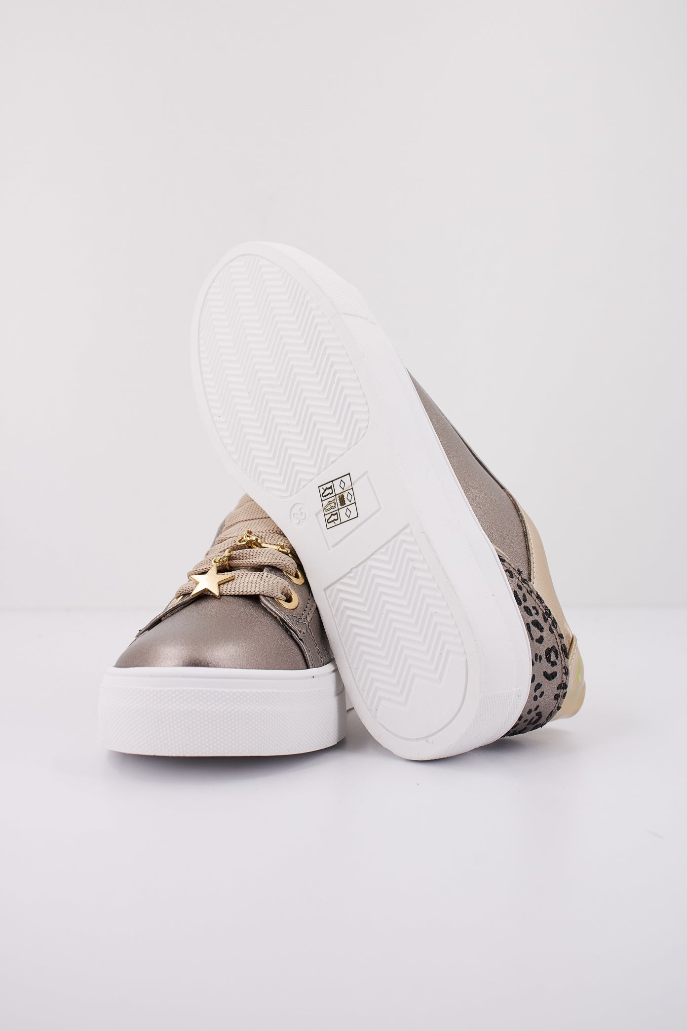 ASSO  SCARPA KRUG en color TORTORA  (5)