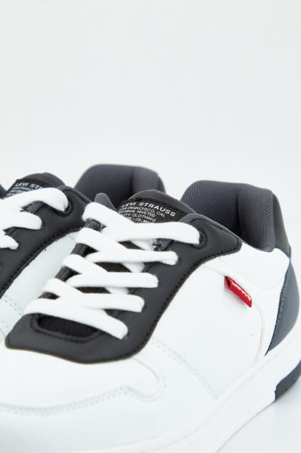 LEVI'S KICK en color WHTBLK  (2)