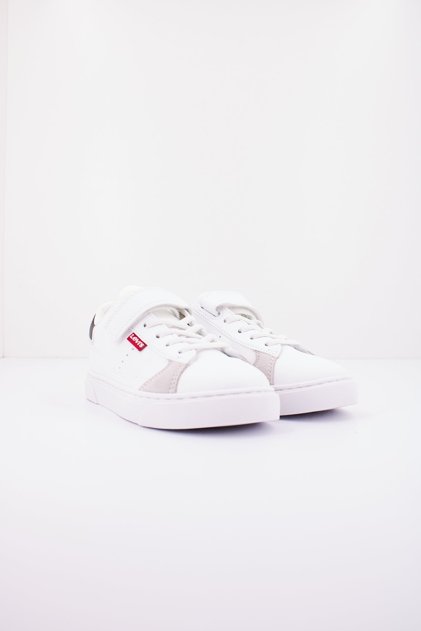 LEVI'S BRYSON en color WHTBLC  (2)