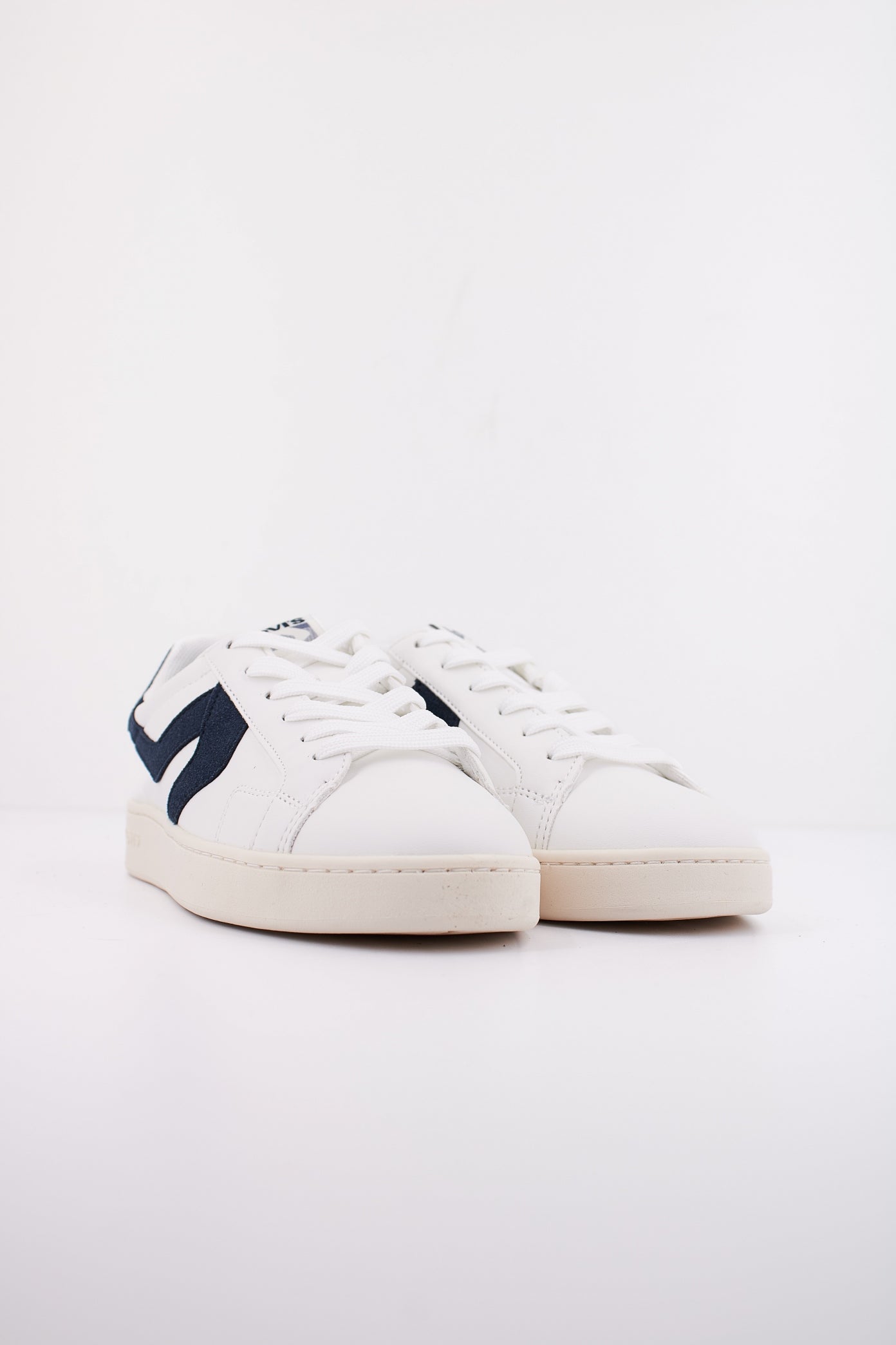 LEVI'S  SWIFT JR en color WHVNT  (2)