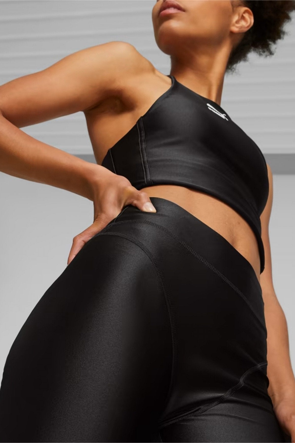 PUMA DARE TO SHORT TIGHTS en color BLACK  (4)