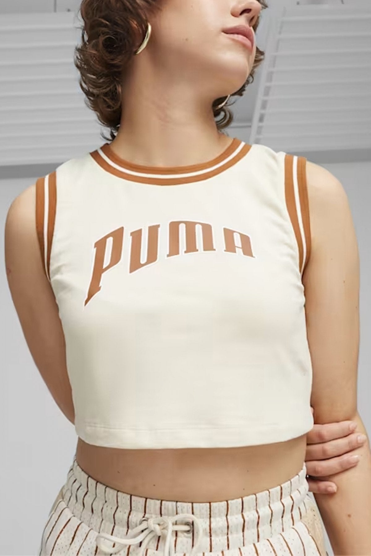 PUMA GRAPHIC CROPPED TEE en color LPNSNW  (1)