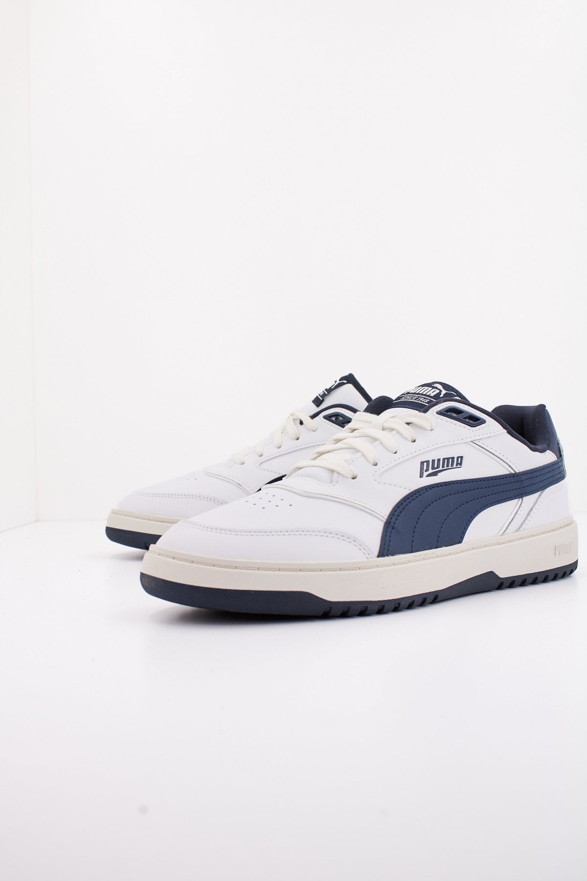 PUMA PUMA DOUBLECOURT en color WHTNVY  (2)