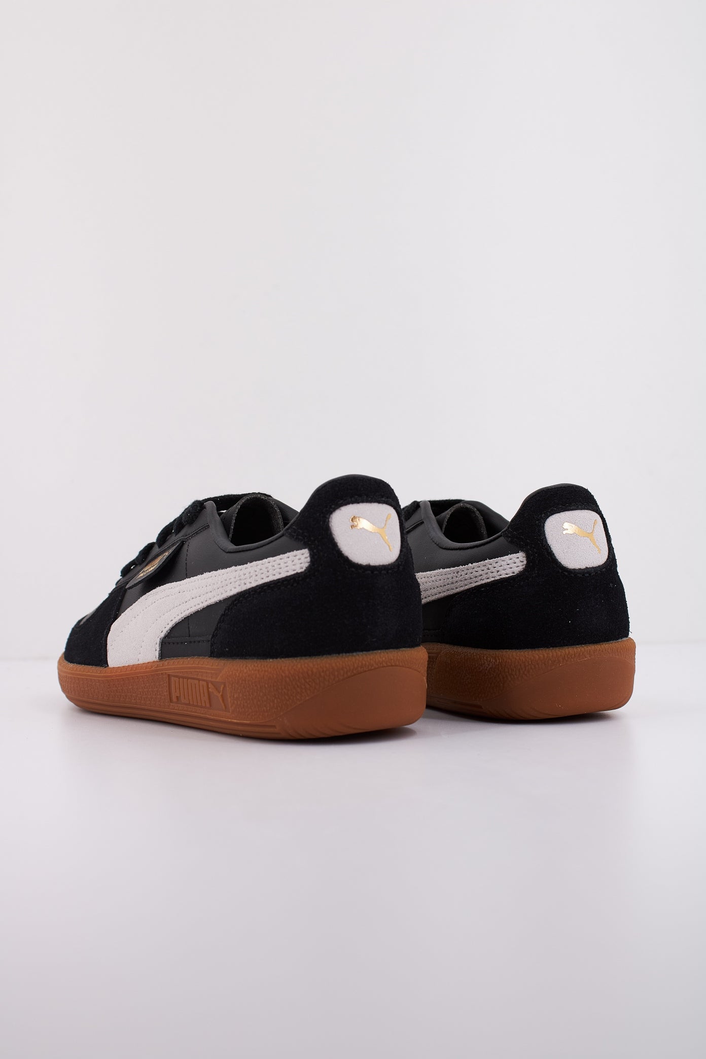 PUMA PALERMO LTH JR en color BLACK  (4)