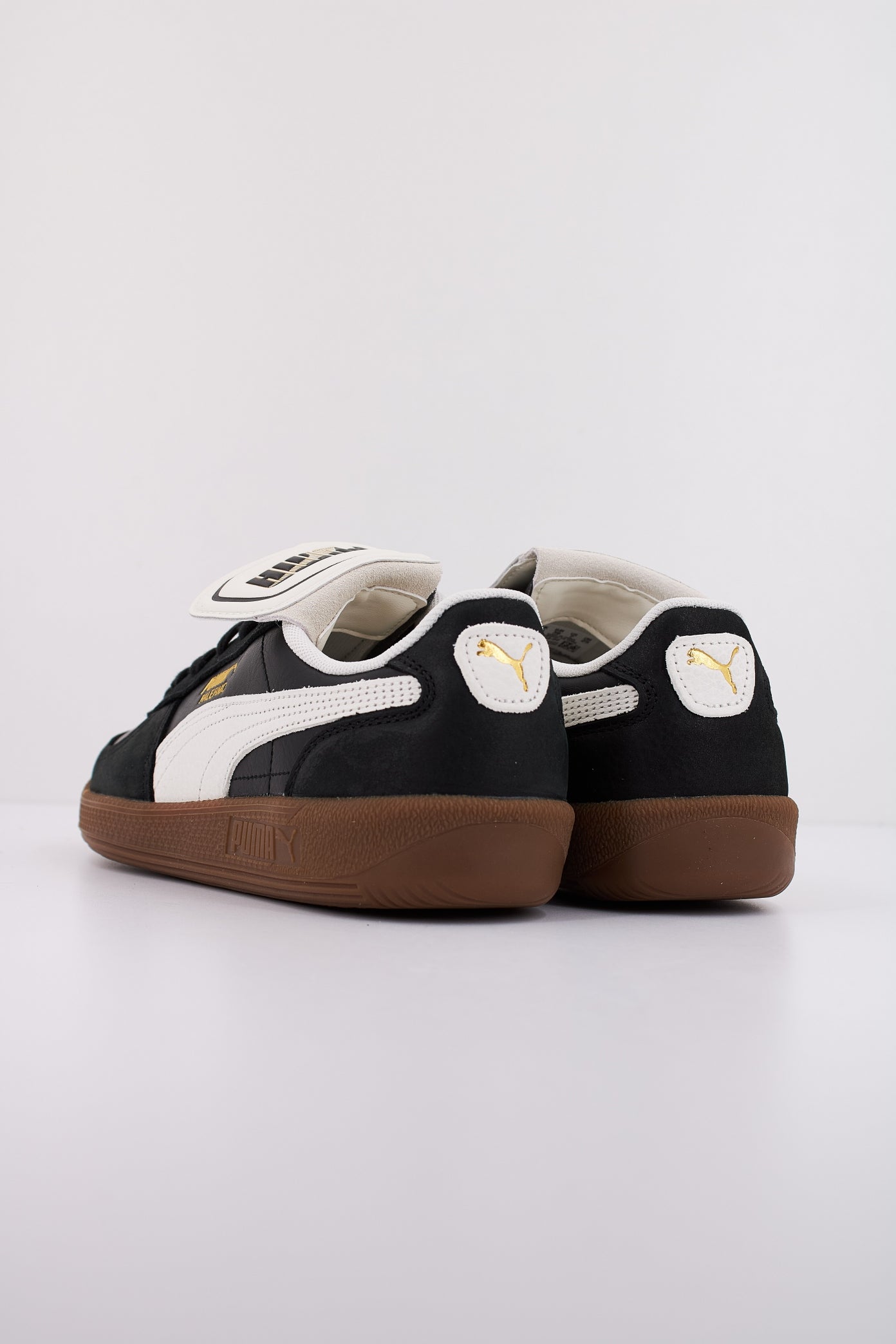 PUMA PALERMO PREMIUM en color BLACK  (4)