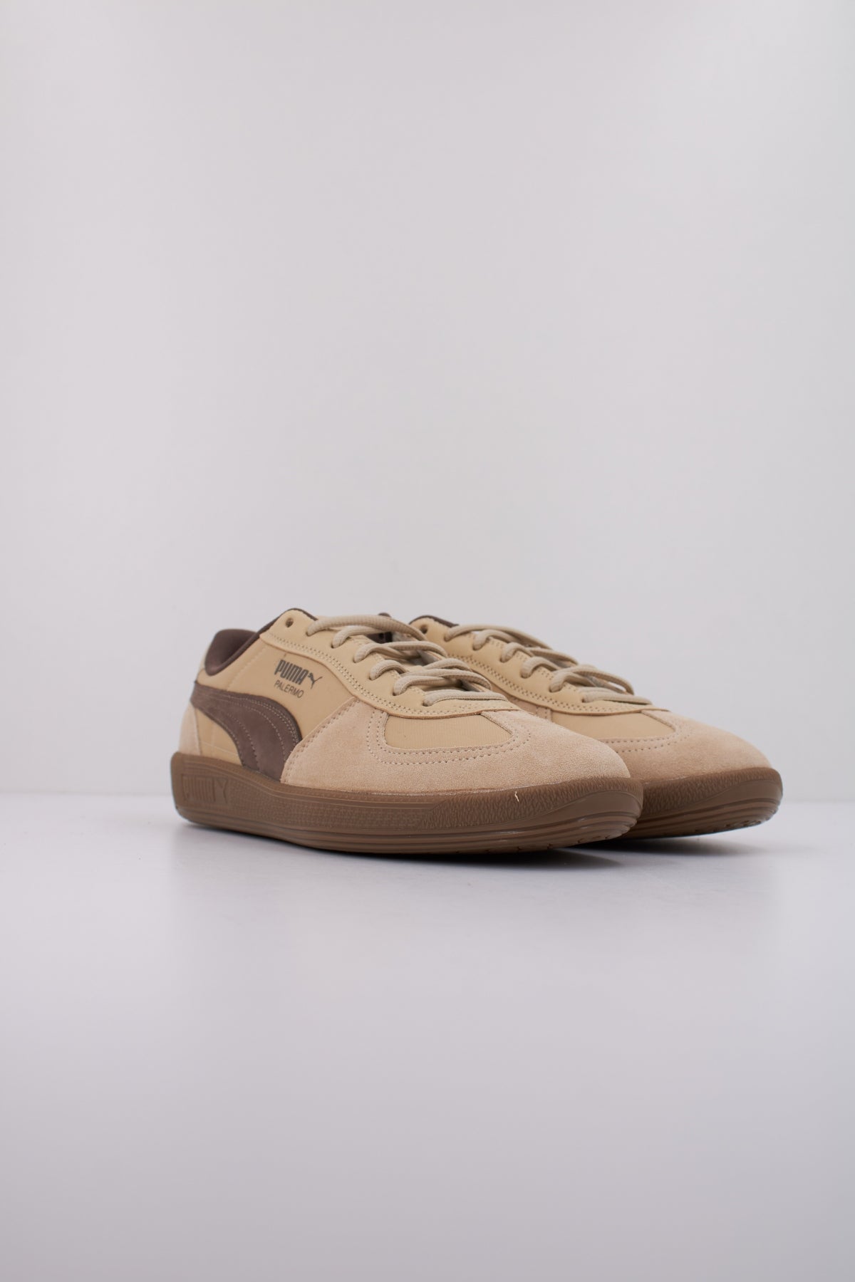 PUMA PALERMO POP en color BEIGE  (2)