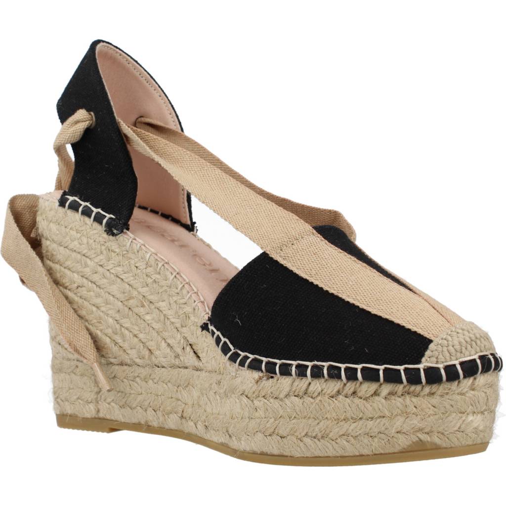 MACARENA ALBA en color NGRCUR  (5)