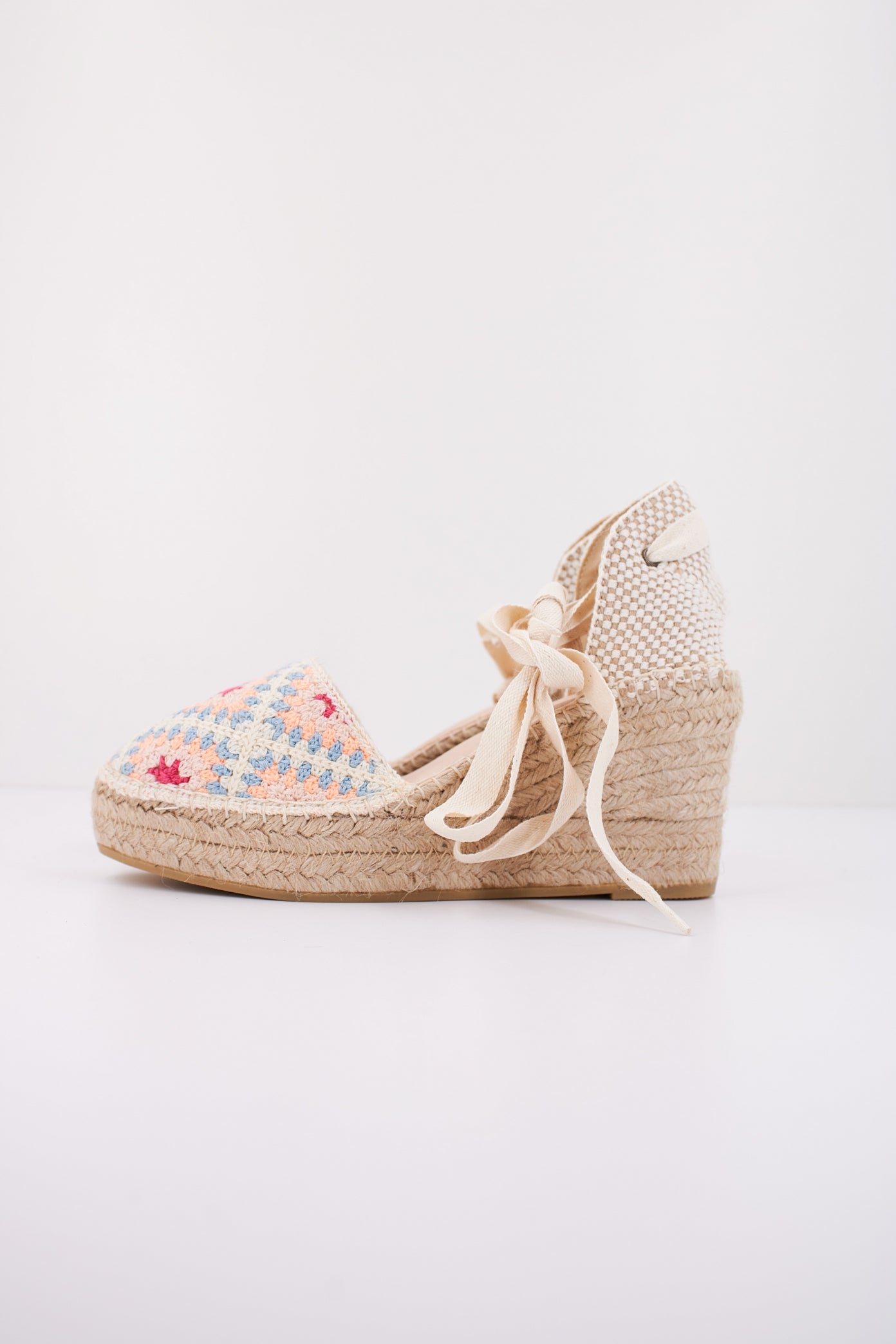 MACARENA YUNE en color CRUDO  (1)