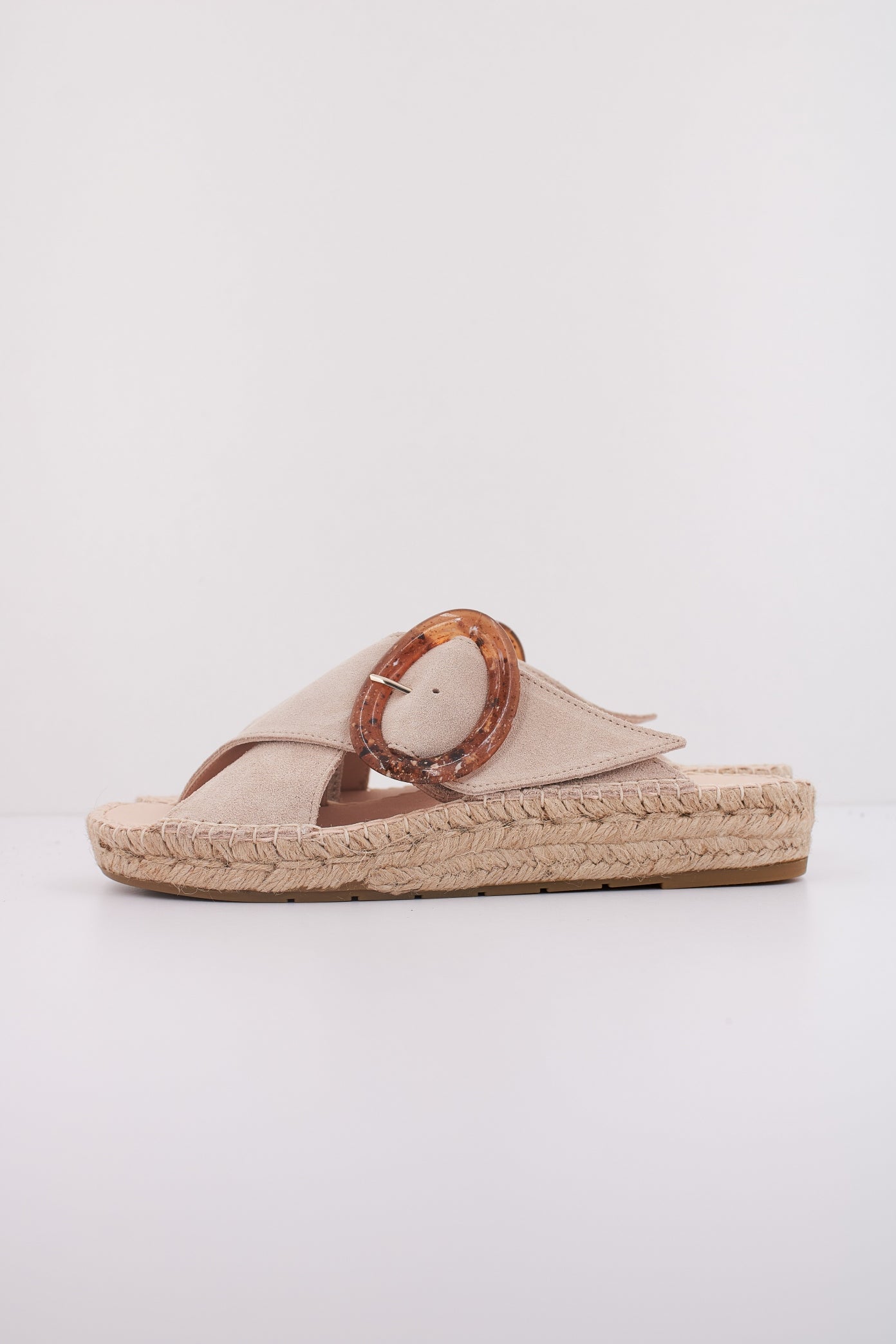 MACARENA BETY en color BEIGE  (1)