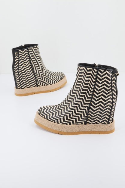 BELLE VIE VIA AQUA  en color NERO  (1)