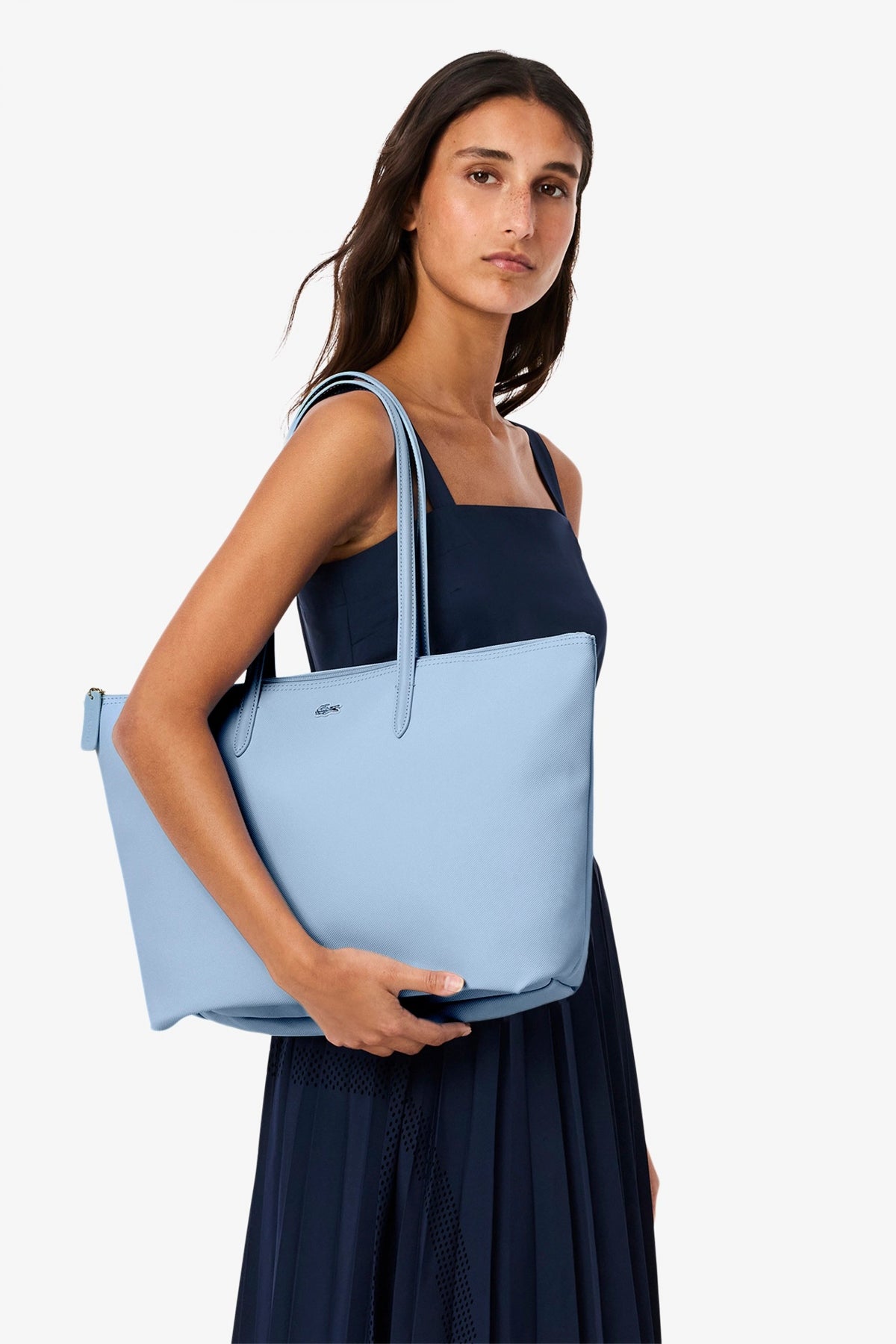 LACOSTE  LARGE COATED CANVAS en color G  (3)