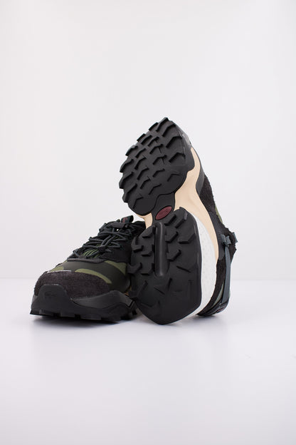 LACOSTE L-GUARD BREAKER OUTD en color KHKDK  (5)