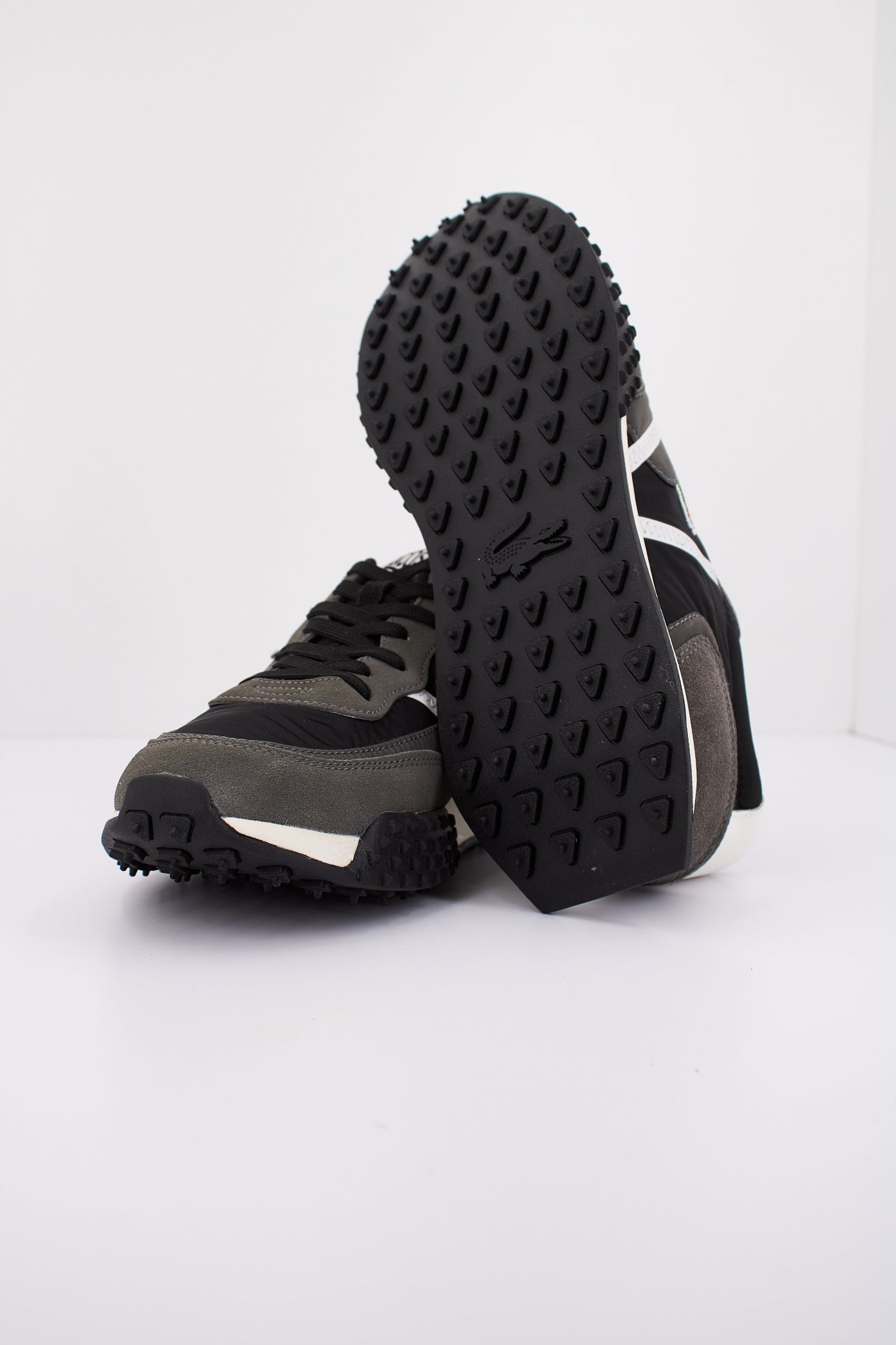 LACOSTE L-SPIN DELUXE . en color BLKDK  (5)