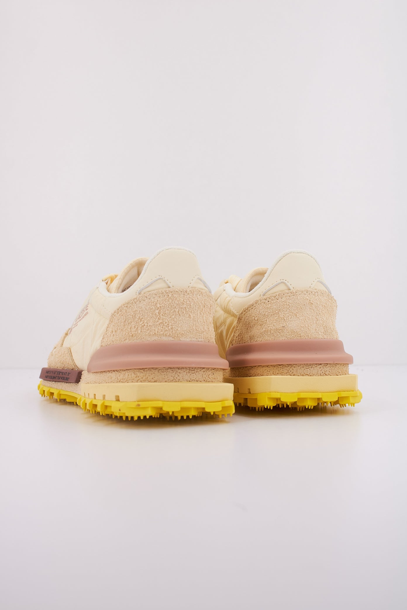 LACOSTE ELITE ACTIVE  en color YLWYLW  (4)