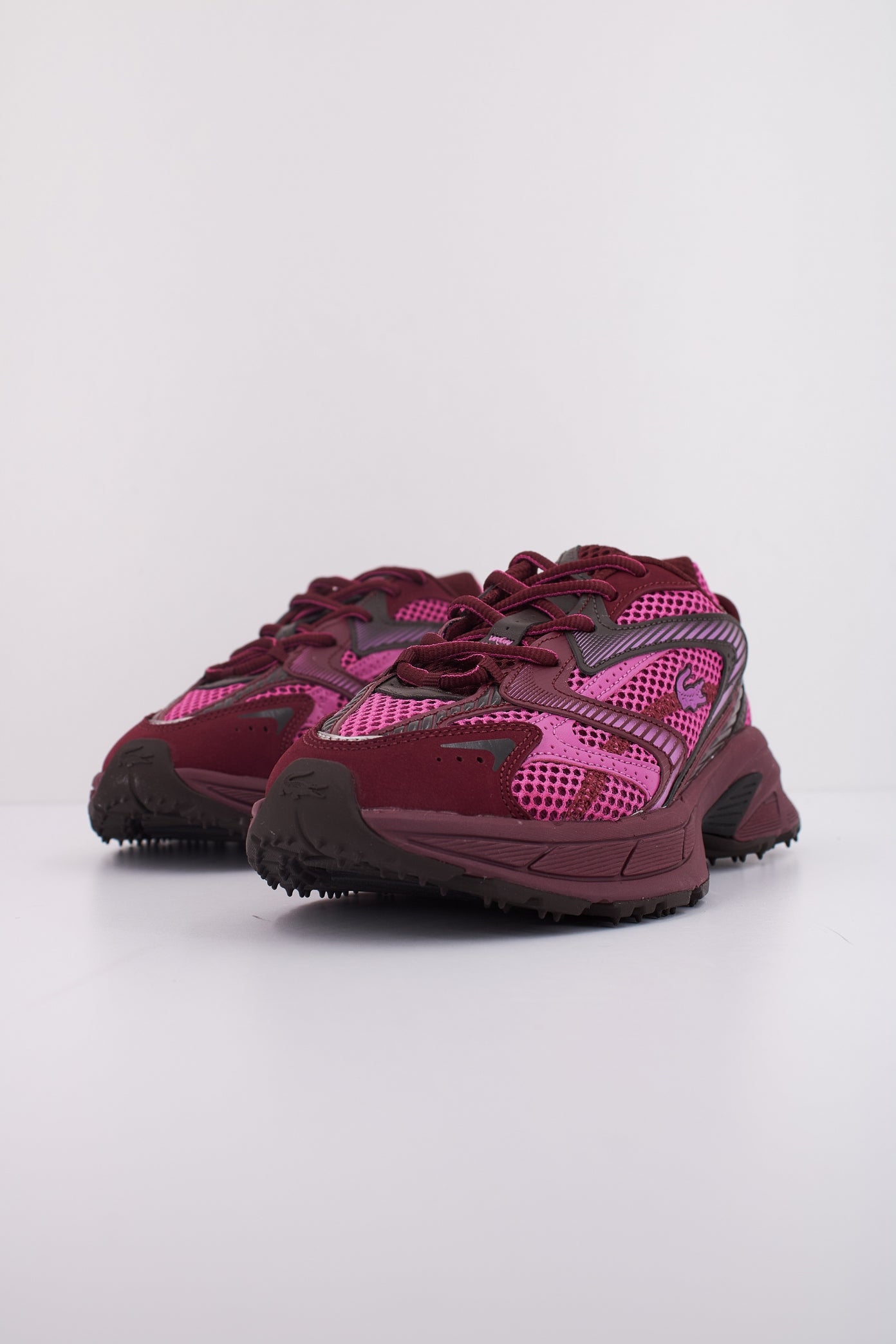 LACOSTE L NEO SHOT en color BURGPNK  (2)
