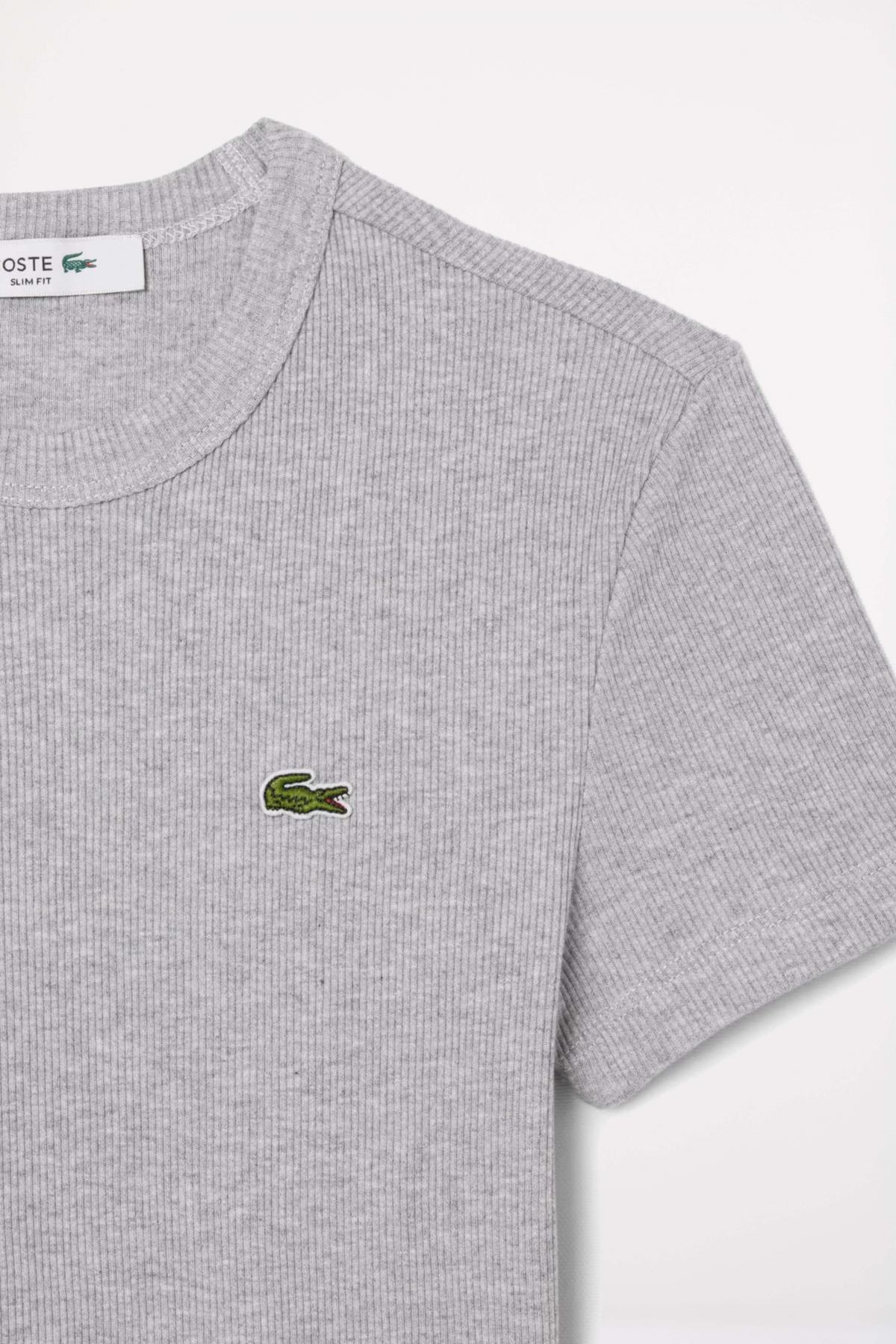 LACOSTE SLIM FIT RIBBED COTT en color SILVER  (2)