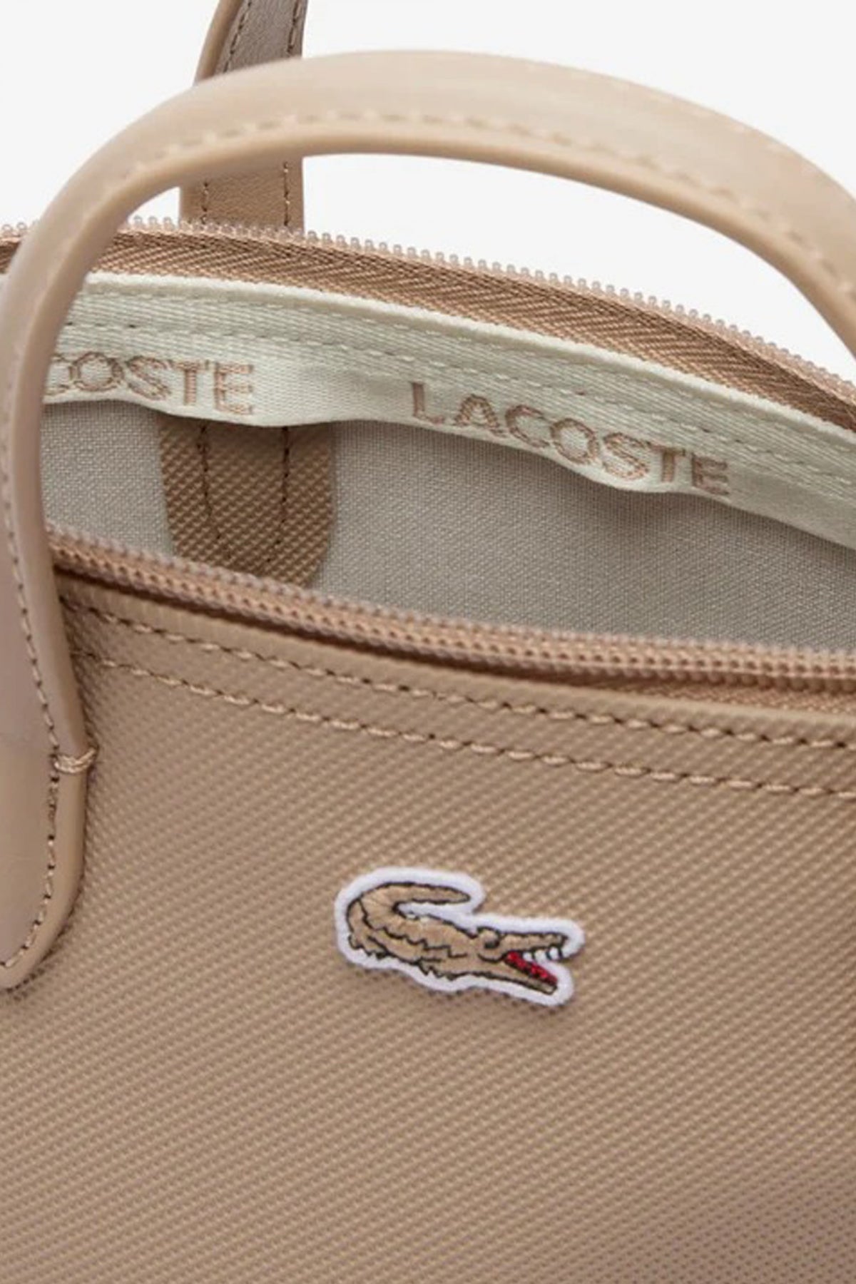 LACOSTE CROSSOVER BAG en color TAUPE  (3)
