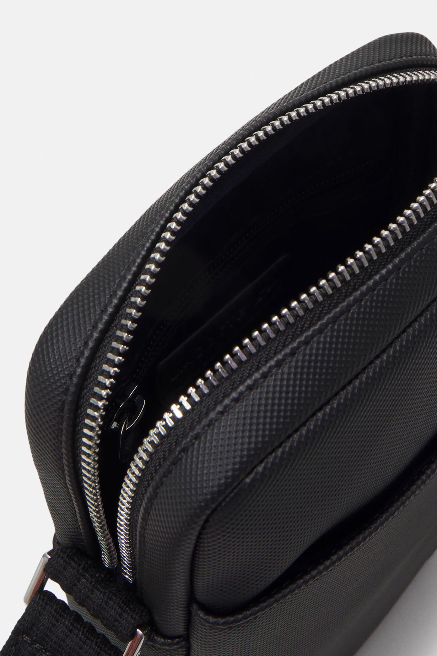 LACOSTE MEN'S CLASSIC VERTIC en color NOIR  (3)