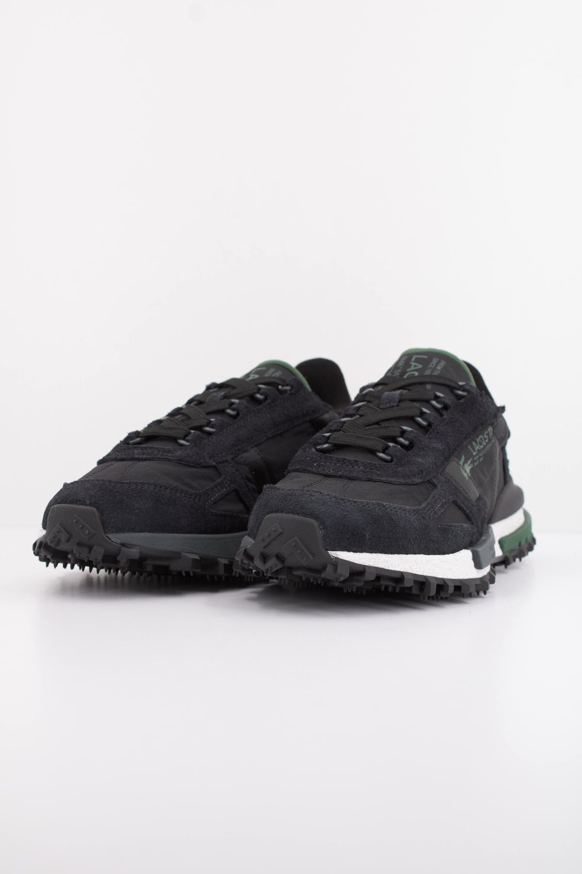 LACOSTE ELITE ACTIVE en color BLKWHT  (2)