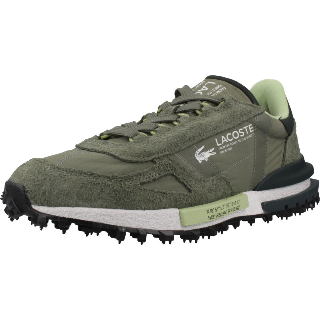 LACOSTE ELITE ACTIVE en color KHKWHT  (1)