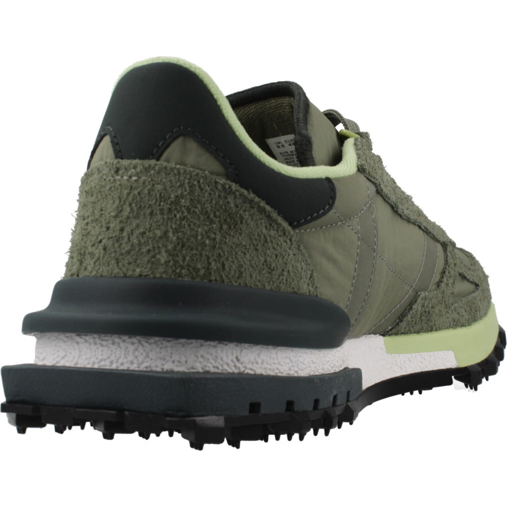LACOSTE ELITE ACTIVE en color KHKWHT  (3)