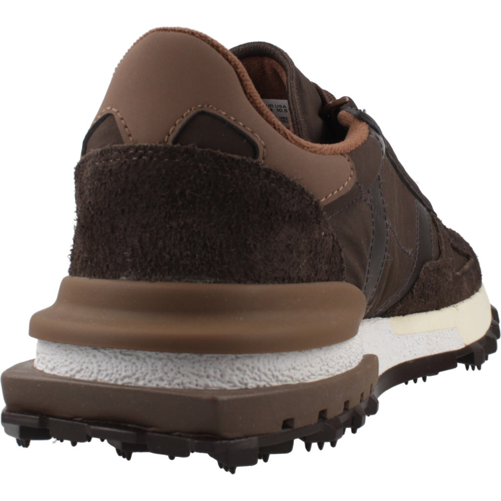 LACOSTE ELITE ACTIVE en color BRWBRW  (3)