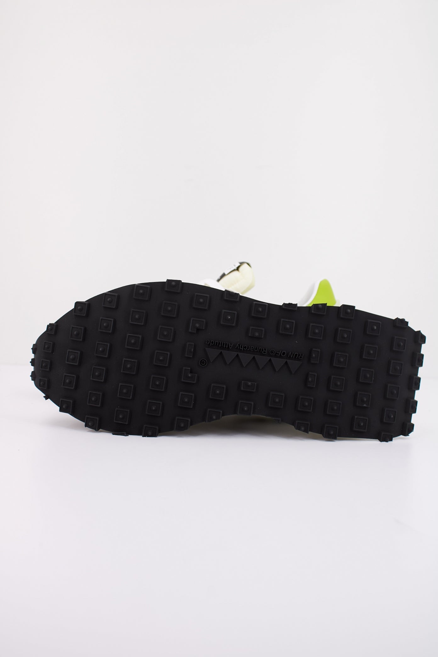 RUN OF CORDOBA M en color GRYLLW  (5)