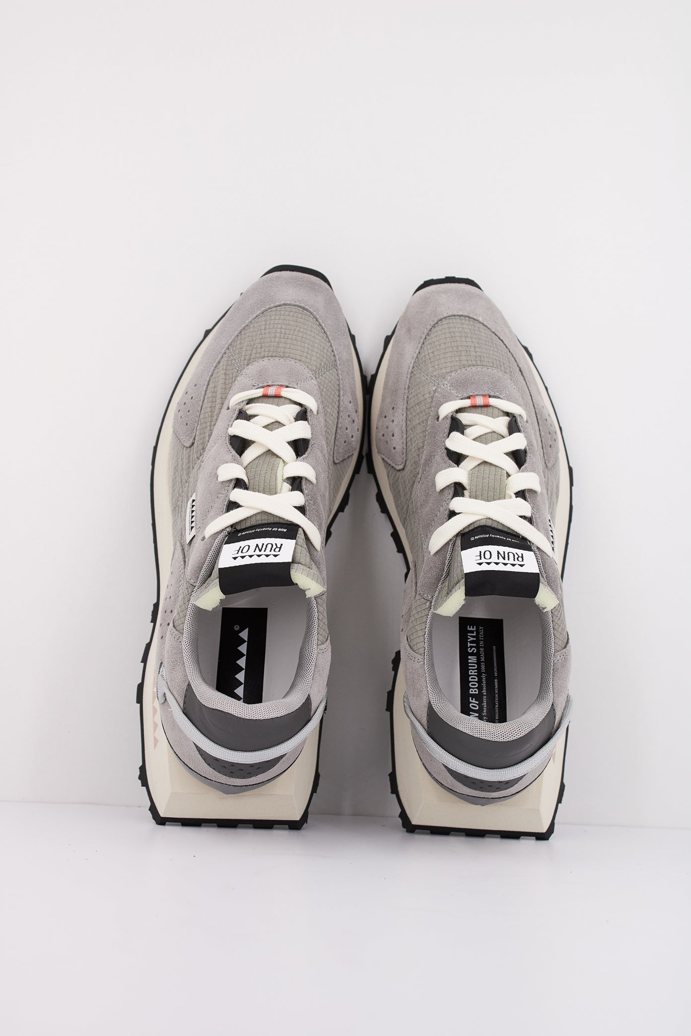 RUN OF OXYGEN M en color GREY  (3)