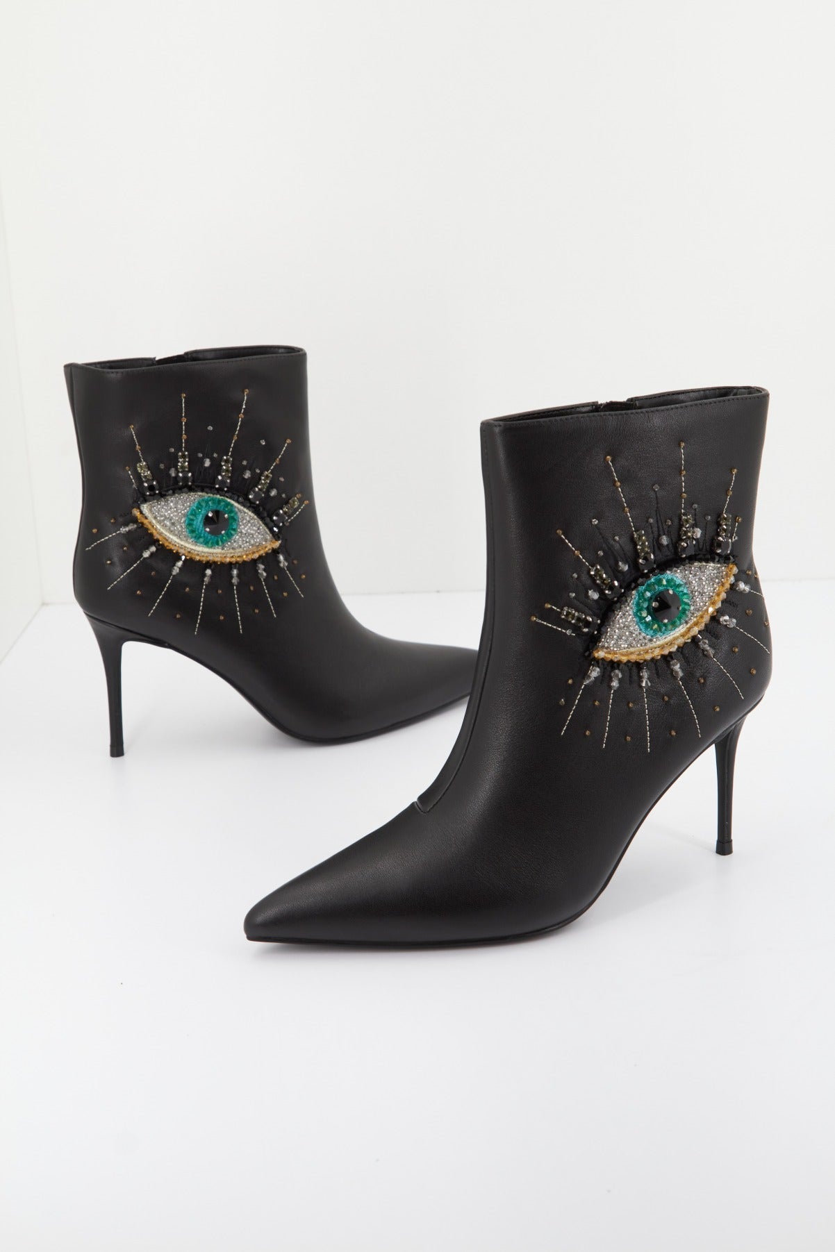 KURT GEIGER LONDON BELGRAVIA EYE ANKLE  en color BLCK  (2)