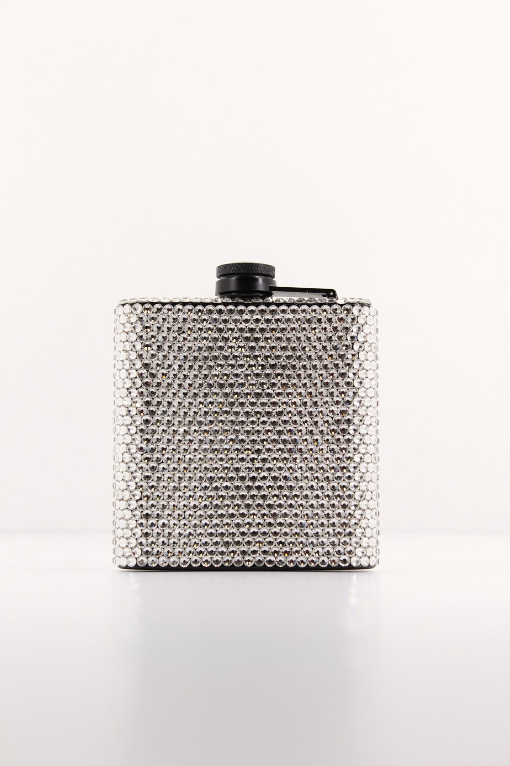 KURT GEIGER LONDON CRYSTAL FLASK en color SLVR  (2)